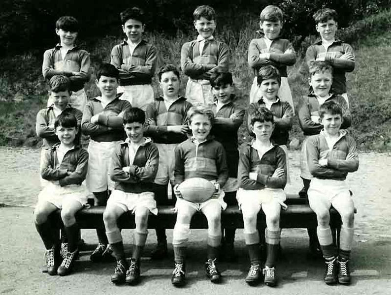 Rugby-Team-1962-63.jpg - Back Row - Peter DiRollo, Gerald Stone, ?, Charlie Kerr, Barry Smith. Middle Row - Mike McEwan, Gregory Dickson, ?, Paul Mulhern, Frank Pritchard, Tony Heatherington.  From Row - Ricky Czarnota, ?, Stephen Turnbull, Mke Pinkman, John Telford .